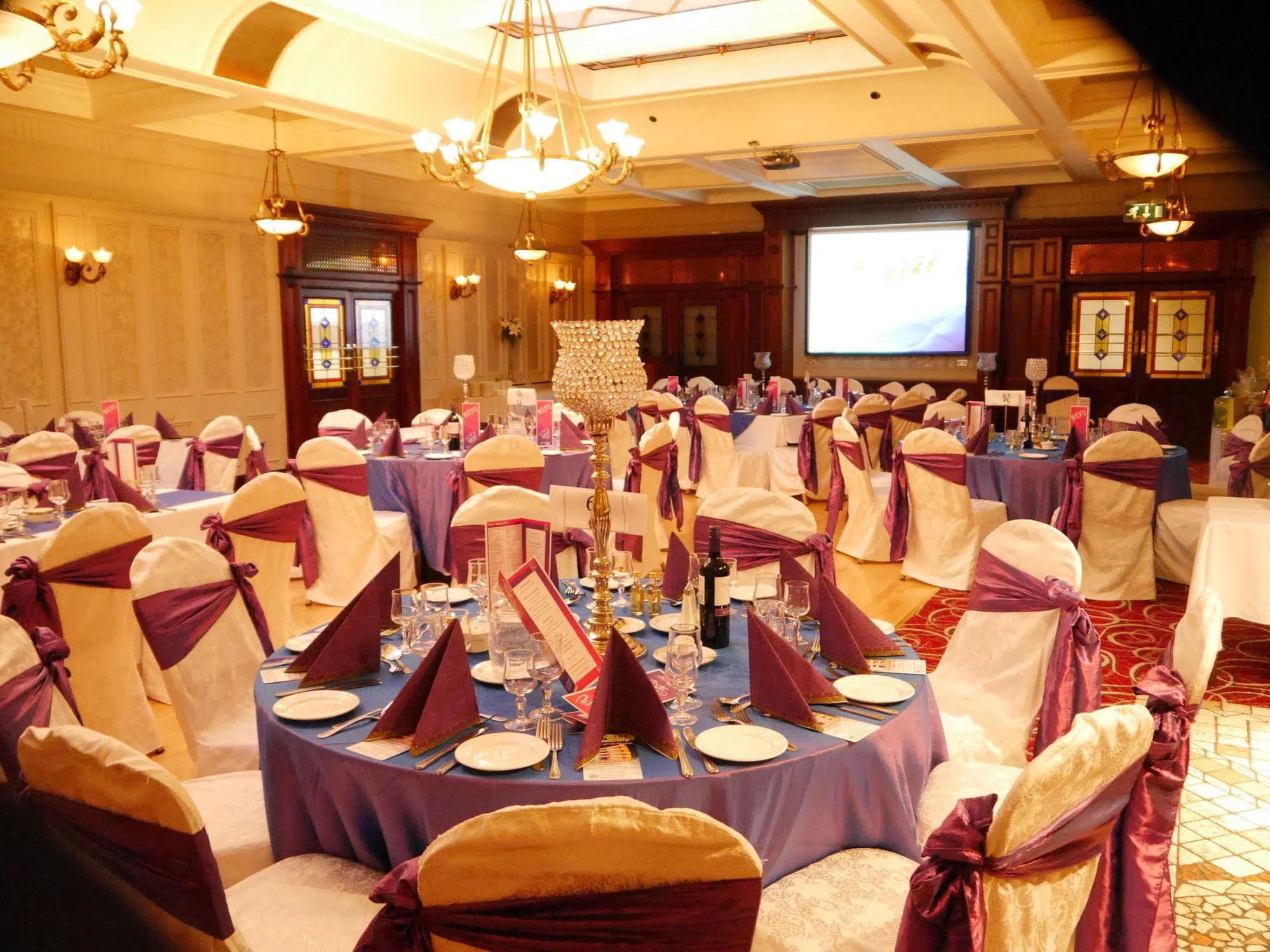 Carrickdale Hotel & Spa Dundalk Exteriör bild